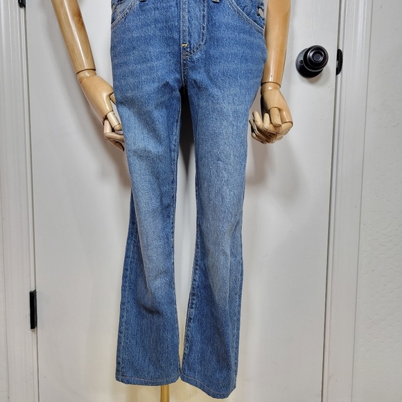 Levi’s Premium Denim Overalls Women’s XS Blue Jean Adjustable Strap Vintage - Picture 2 of 12